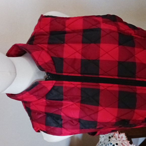 Relativity Red and Black Checkered Women's Vest - Picture 3 of 12